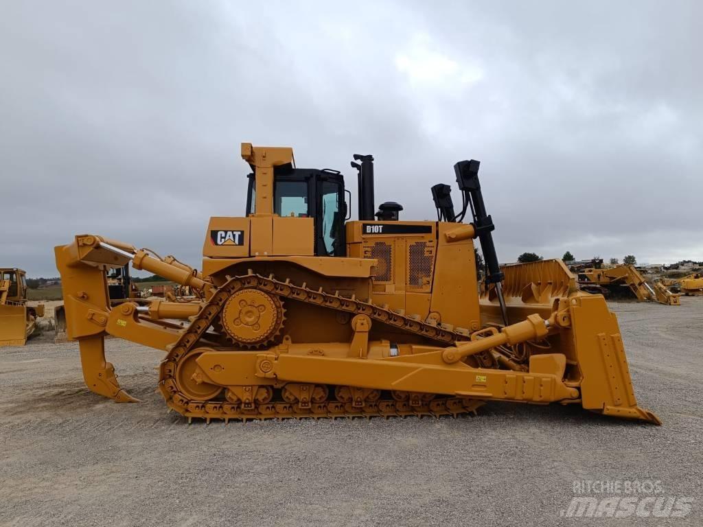 CAT D 10 T 履帶推土機