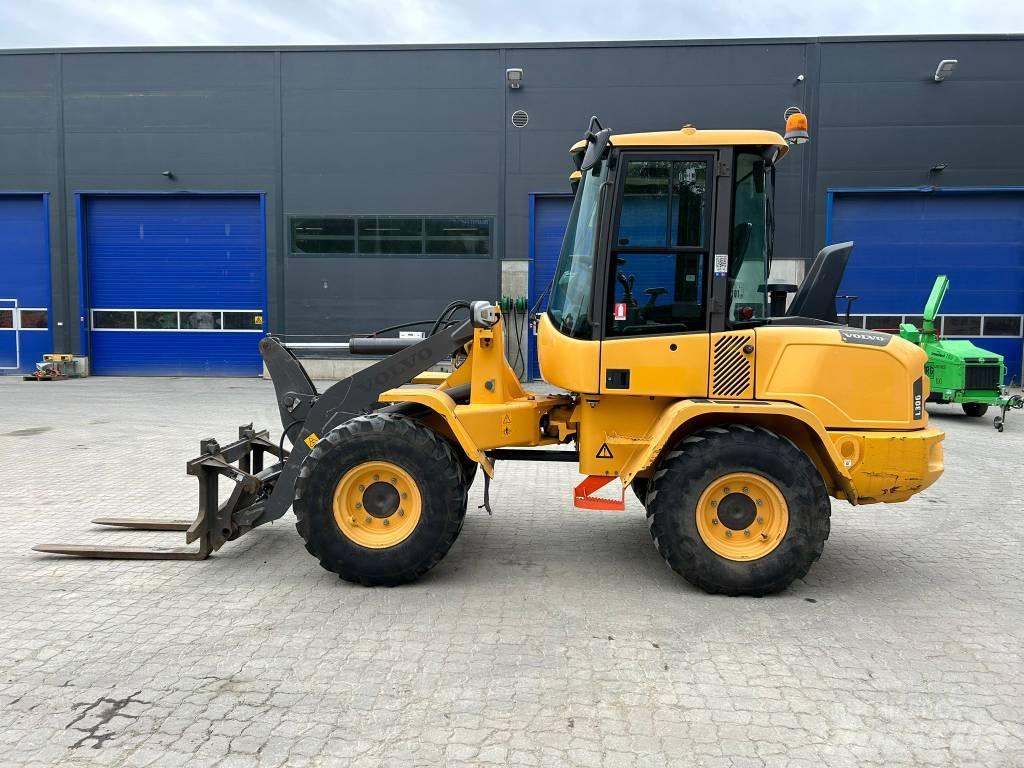 !!SOLD!! Volvo L 30 G 輪胎式裝載機