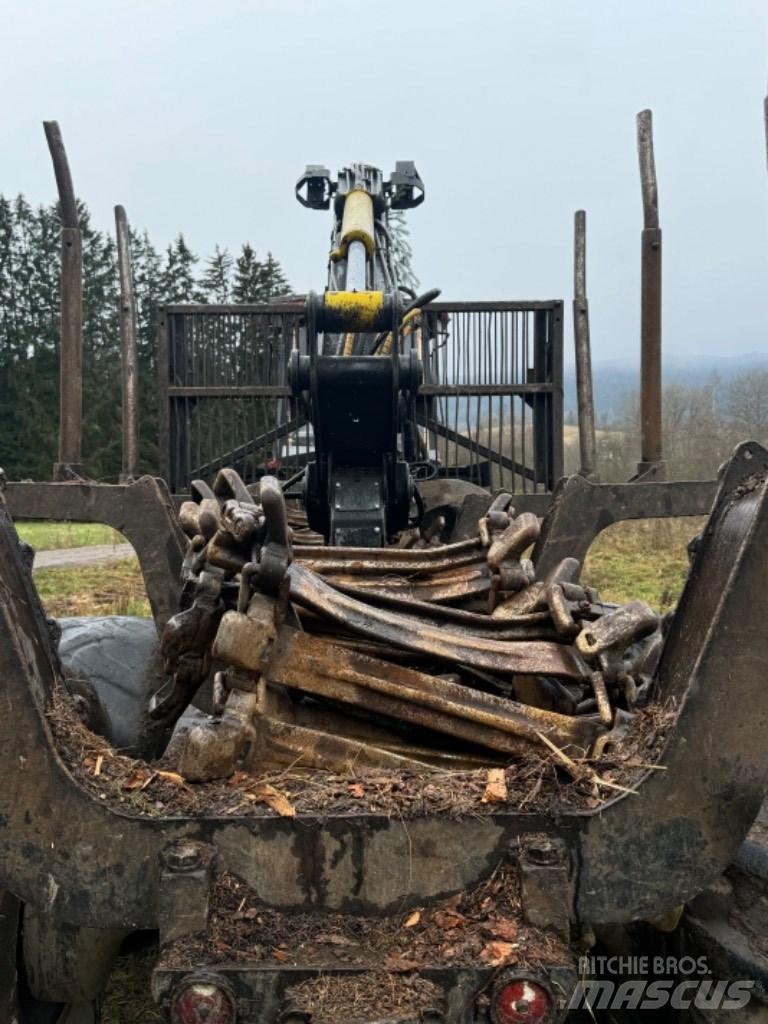Valmet 840.2 集運機