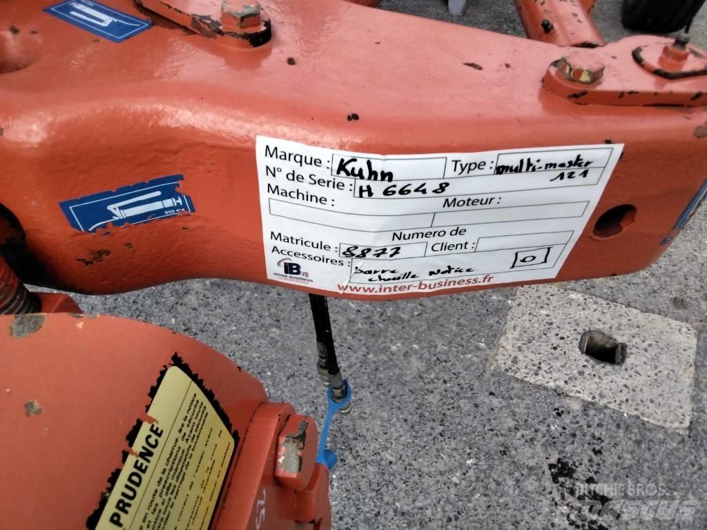 Kuhn VARIMASTER 121 雙向犁