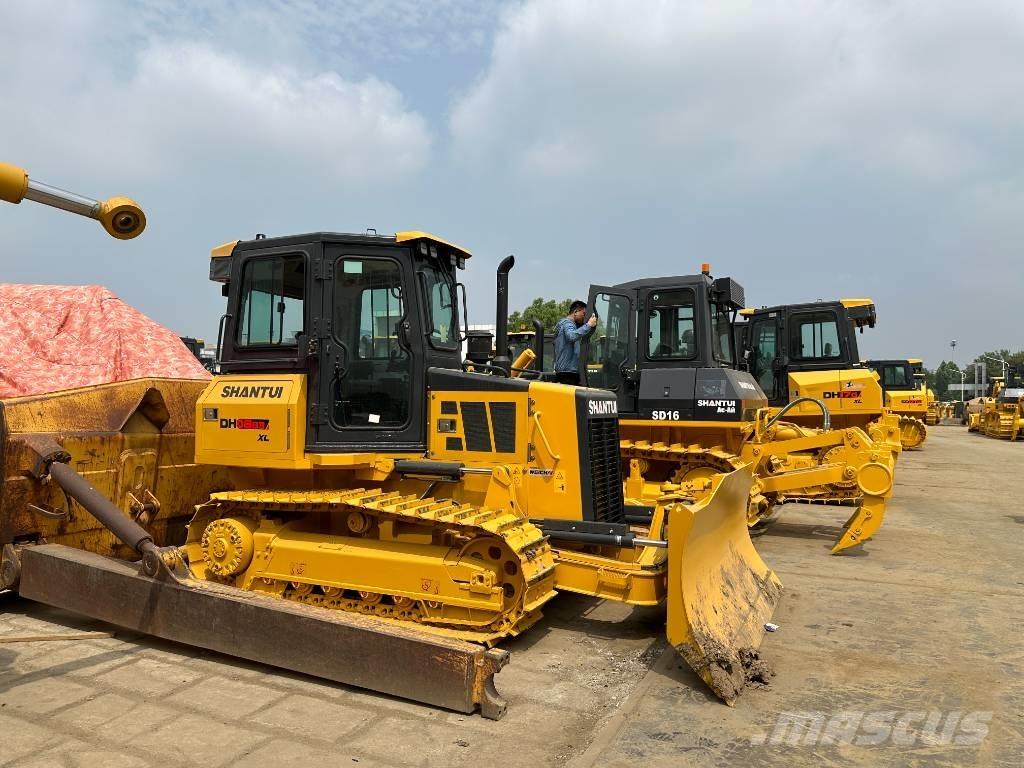 Shantui DH 13 履帶推土機