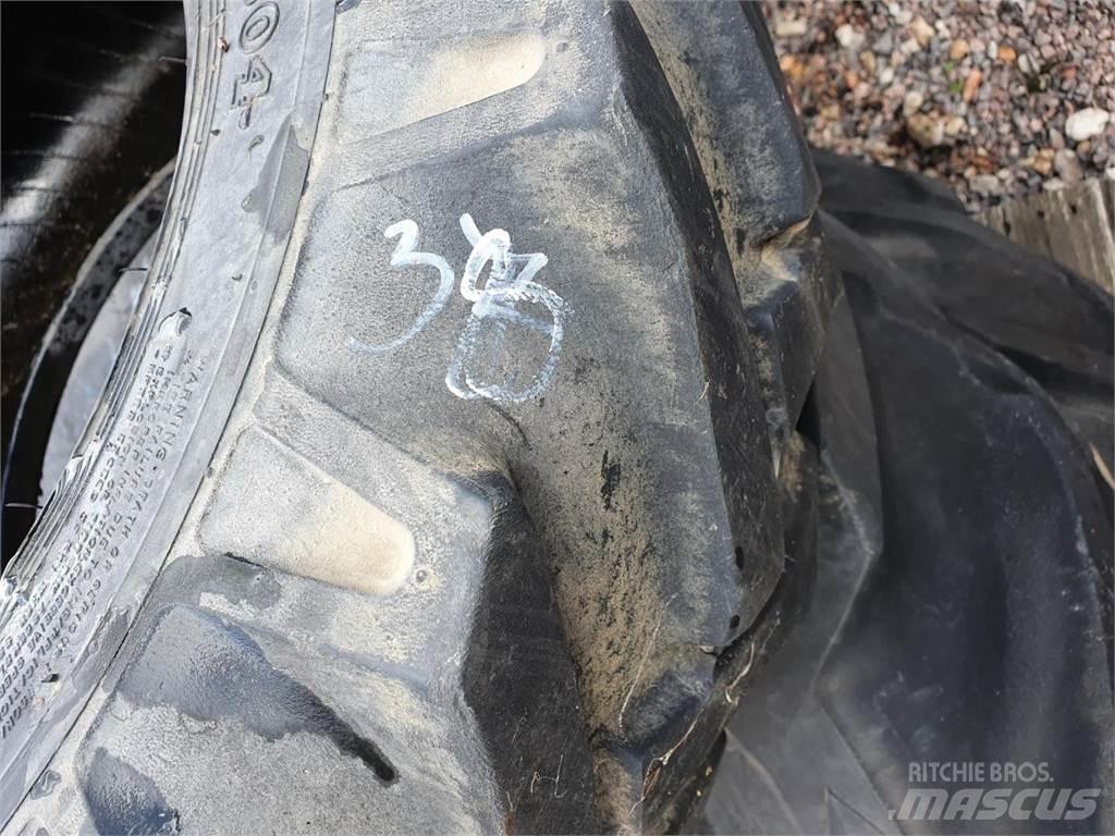 BKT 10.0/75-15,3 輪胎、車輪和輪圈