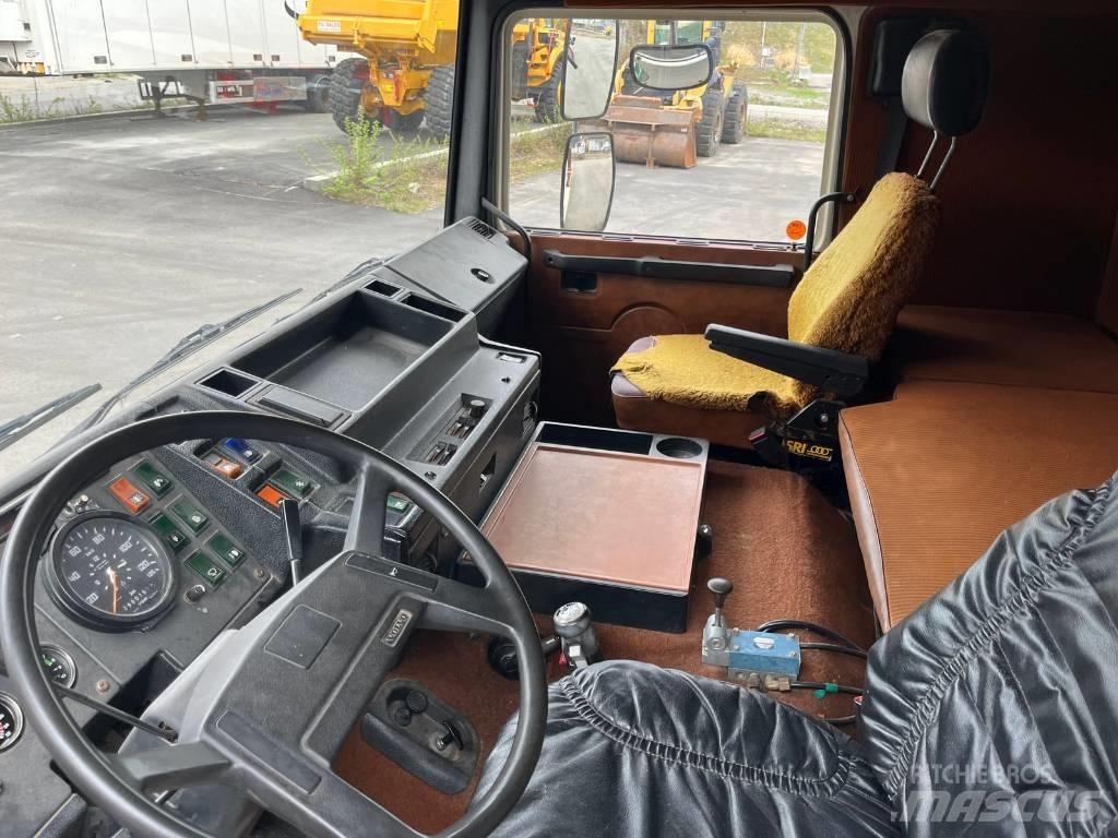 Volvo F 12    Lav km 曳引機組件
