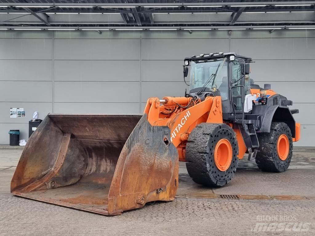 Hitachi ZW 250 輪胎式裝載機