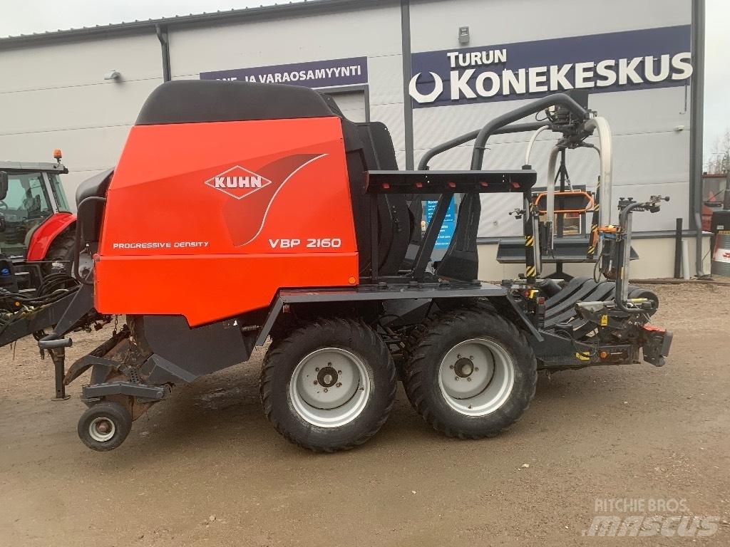 Kuhn VBP 2160 圓型牧草打包機