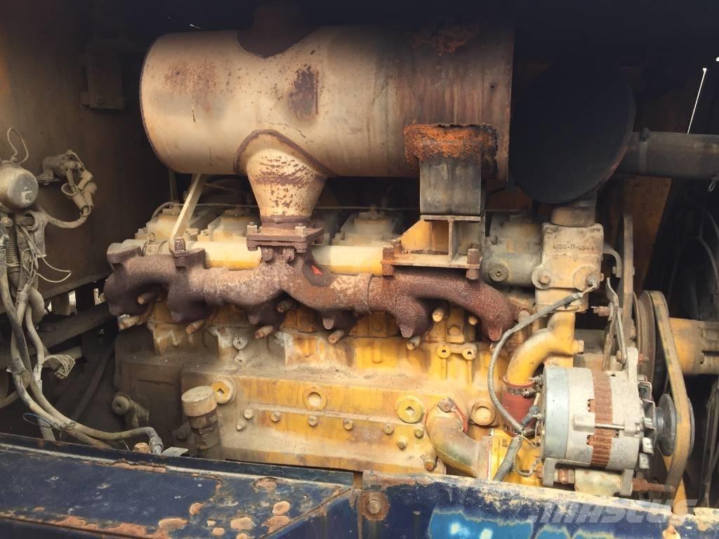 Komatsu GD 511 A 平土機