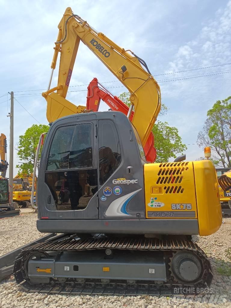 Kobelco SK 75 小型挖土機/掘鑿機<7t(小型挖掘機)