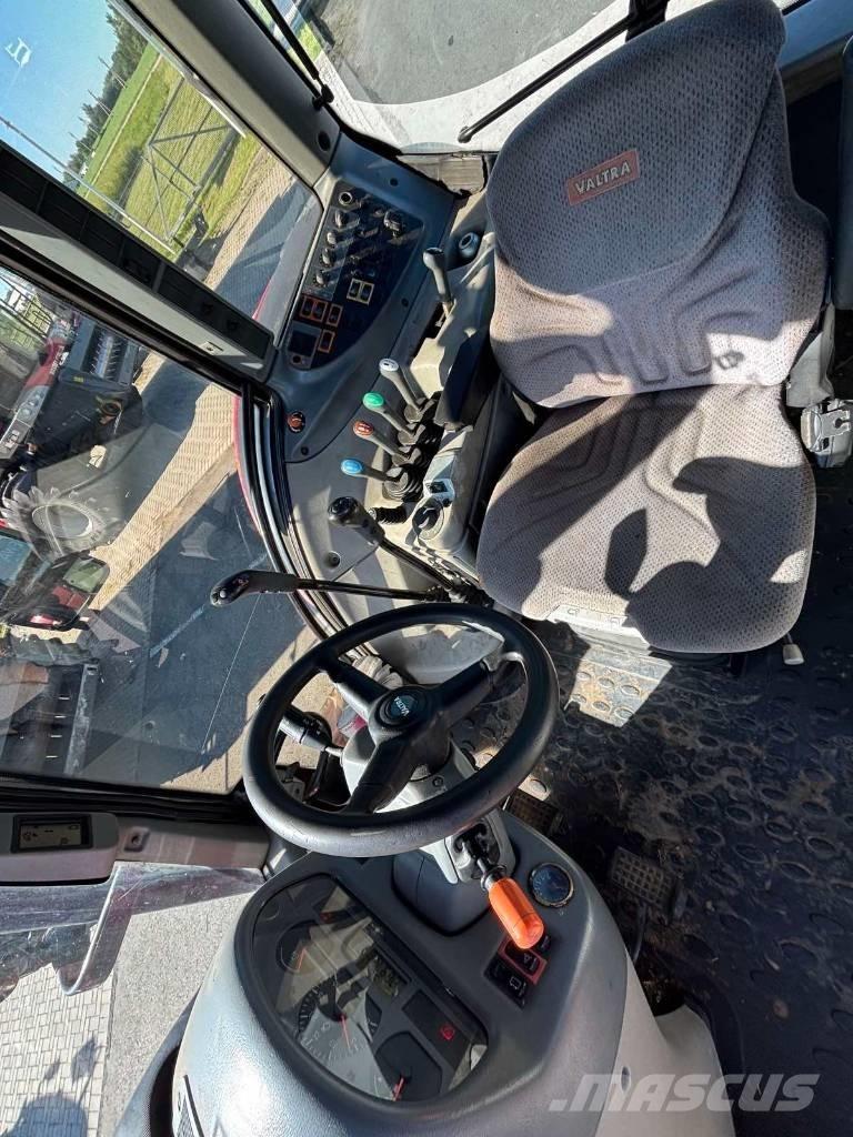Valtra T 193 曳引機