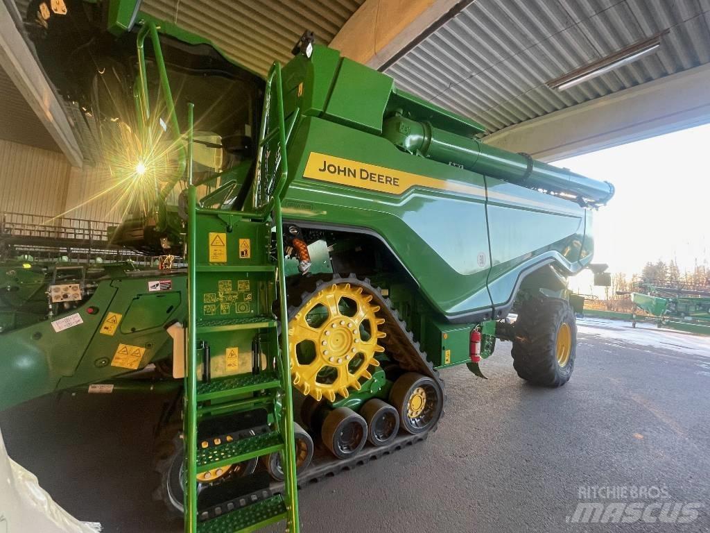John Deere X9 1100 聯合收穫機