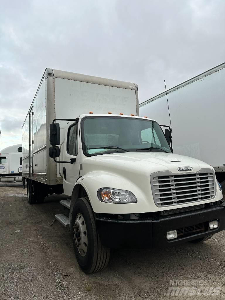 Freightliner M2 106 貨箱式卡車
