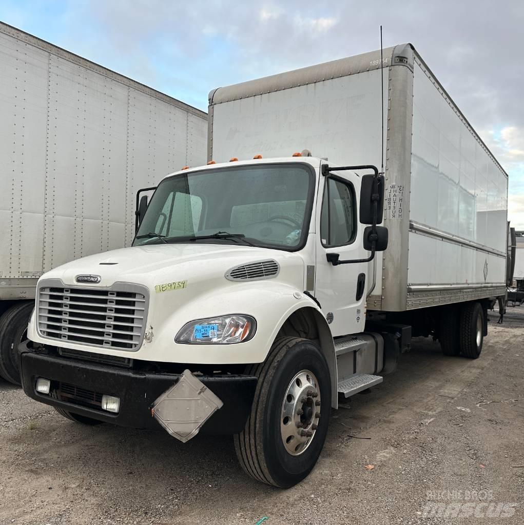 Freightliner M2 106 貨箱式卡車