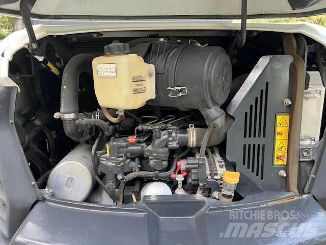 Bobcat E50R2 小型挖土機/掘鑿機<7t(小型挖掘機)