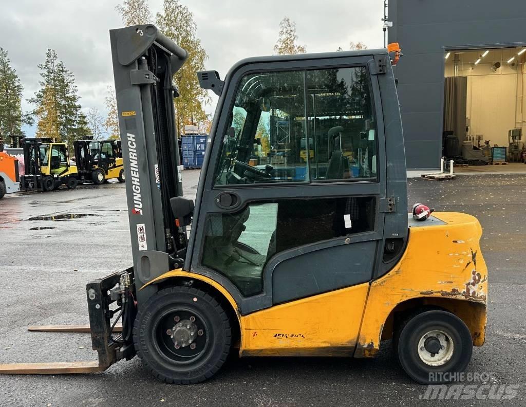 Jungheinrich DFG 430 柴油卡車