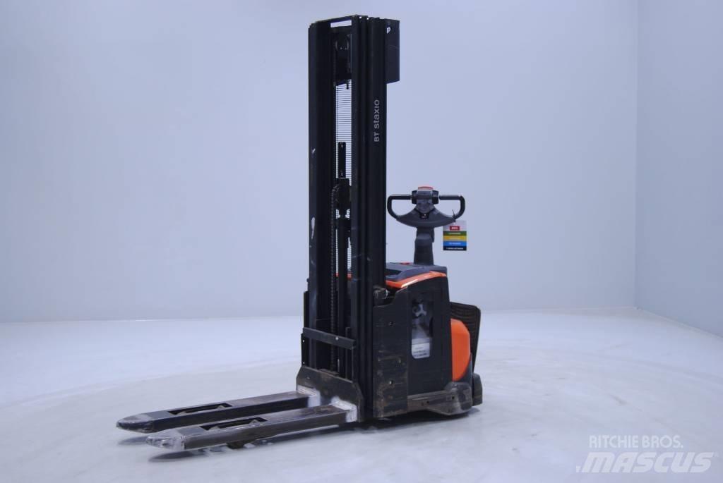 Toyota SWE140L 行走控制式堆積機