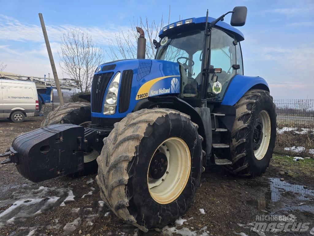 New Holland T 8030 曳引機