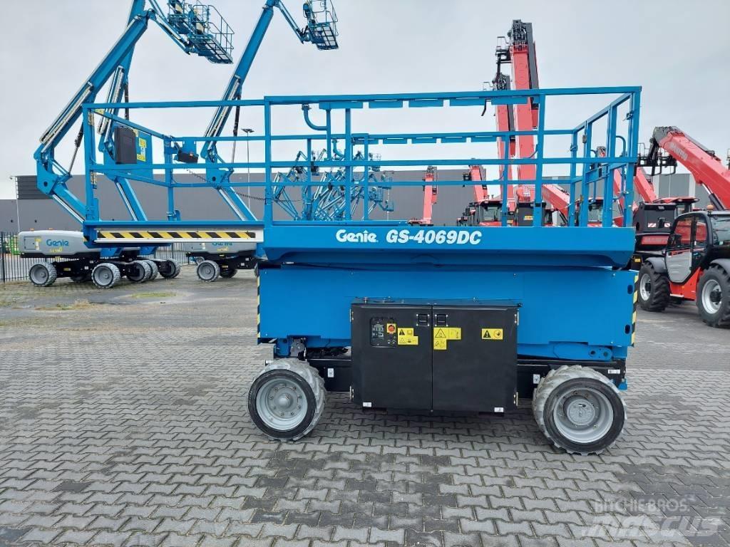 Genie GS 4069 DC 剪式升降機