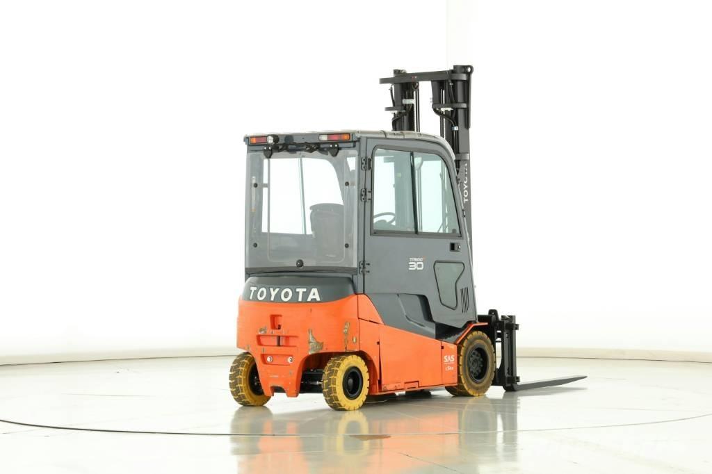 Toyota 8 FBMT 30 電動堆高機
