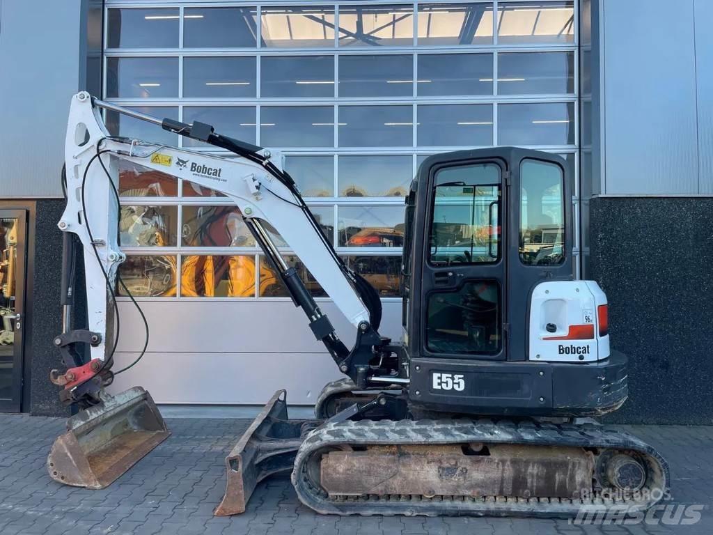 Bobcat E55 小型挖土機/掘鑿機<7t(小型挖掘機)