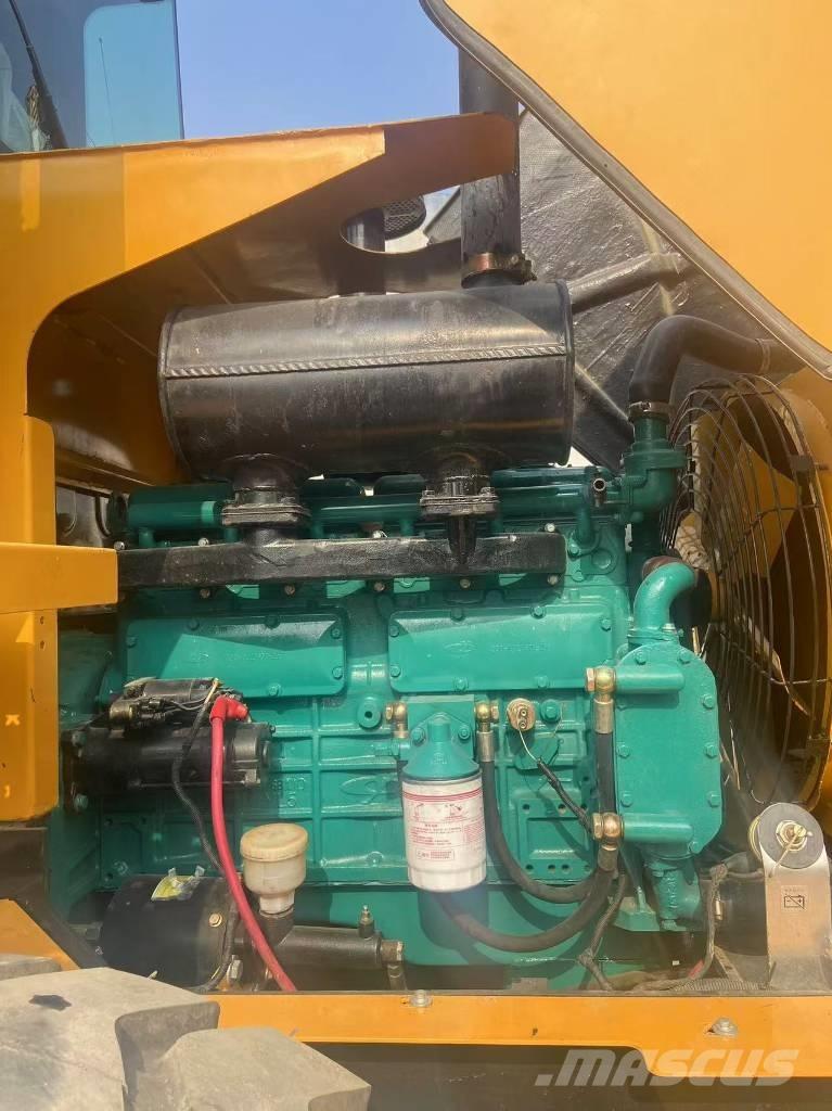 LiuGong CLG 835 輪胎式裝載機