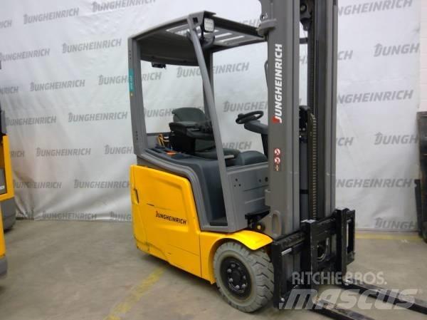 Jungheinrich EFG 112 電動堆高機
