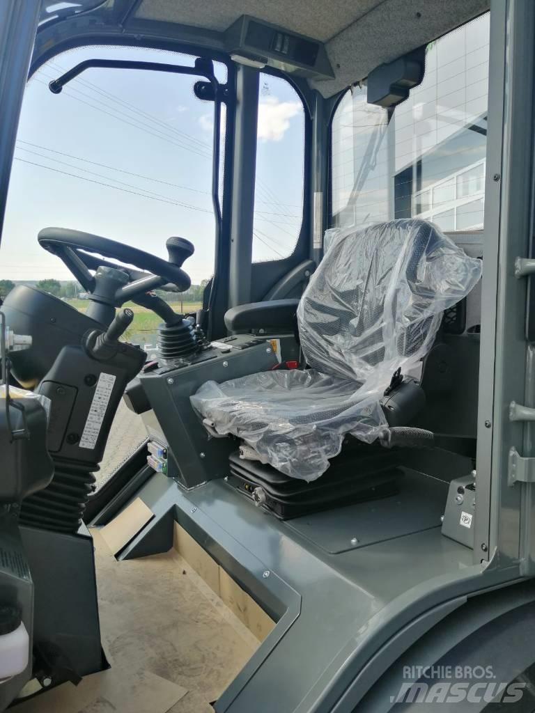 Wacker Neuson WL44 輪胎式裝載機