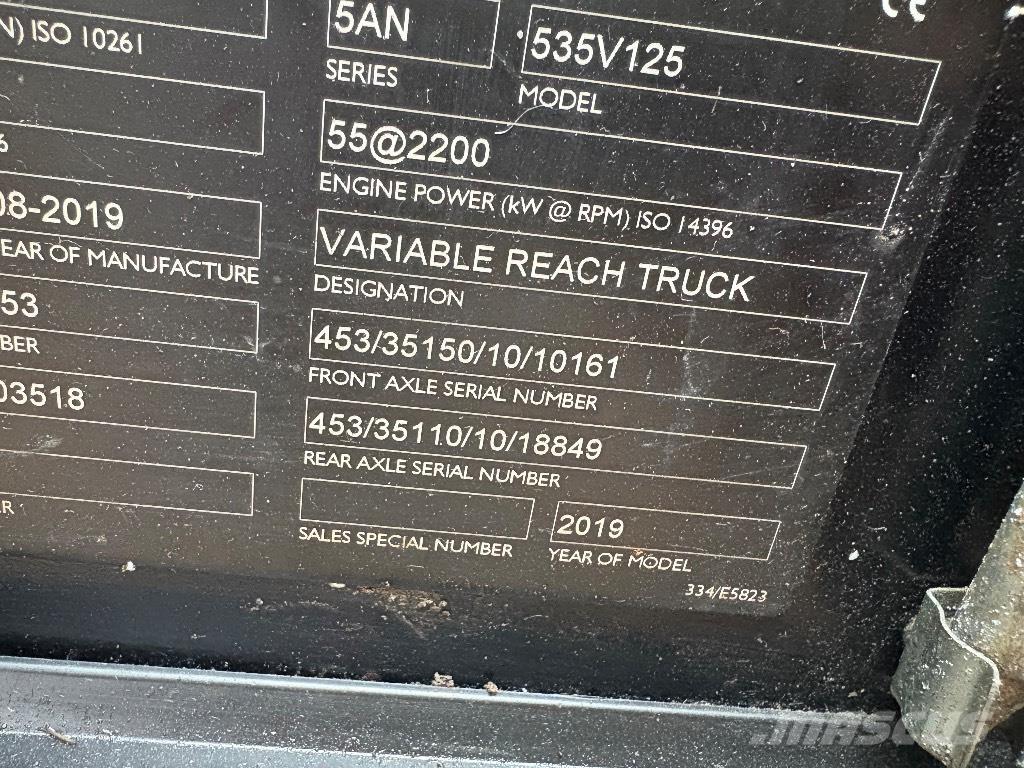 JCB 535-125 伸縮臂操作車