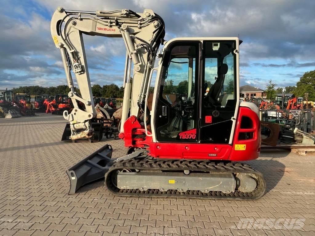 Takeuchi TB 370 V4 中型挖土機/掘鑿機/挖掘機 7t-12t