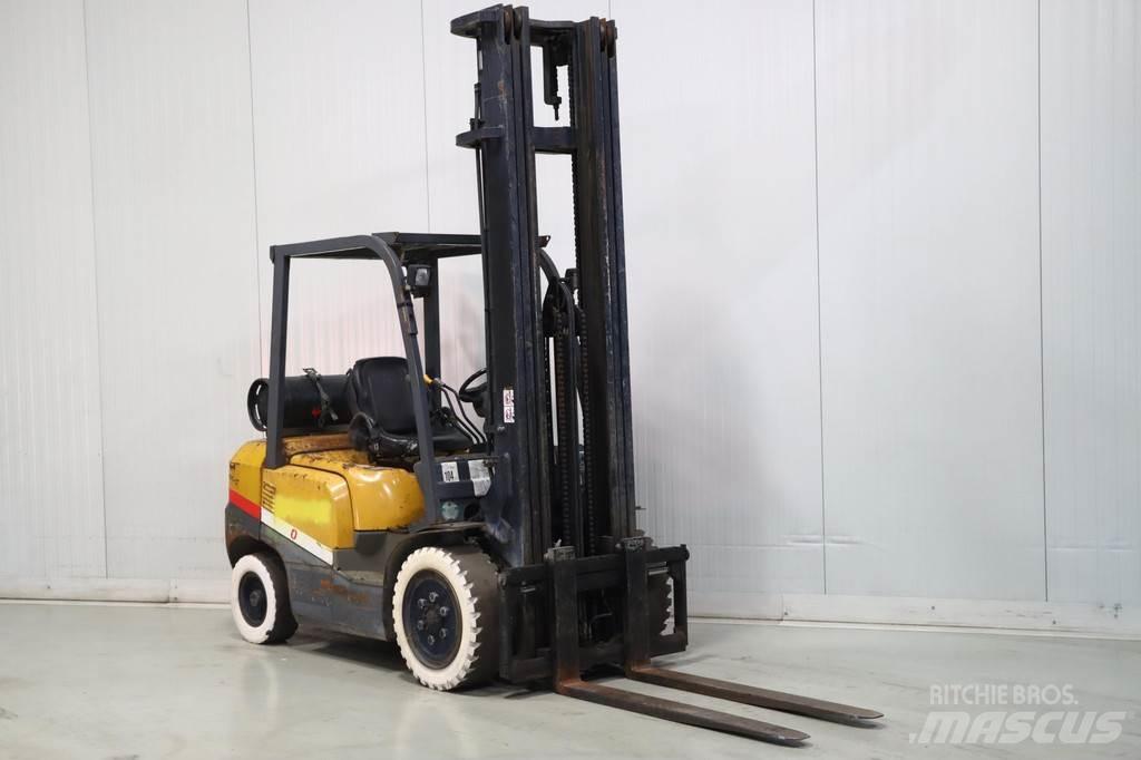 TCM FG30T3 液化石油氣LPG卡車