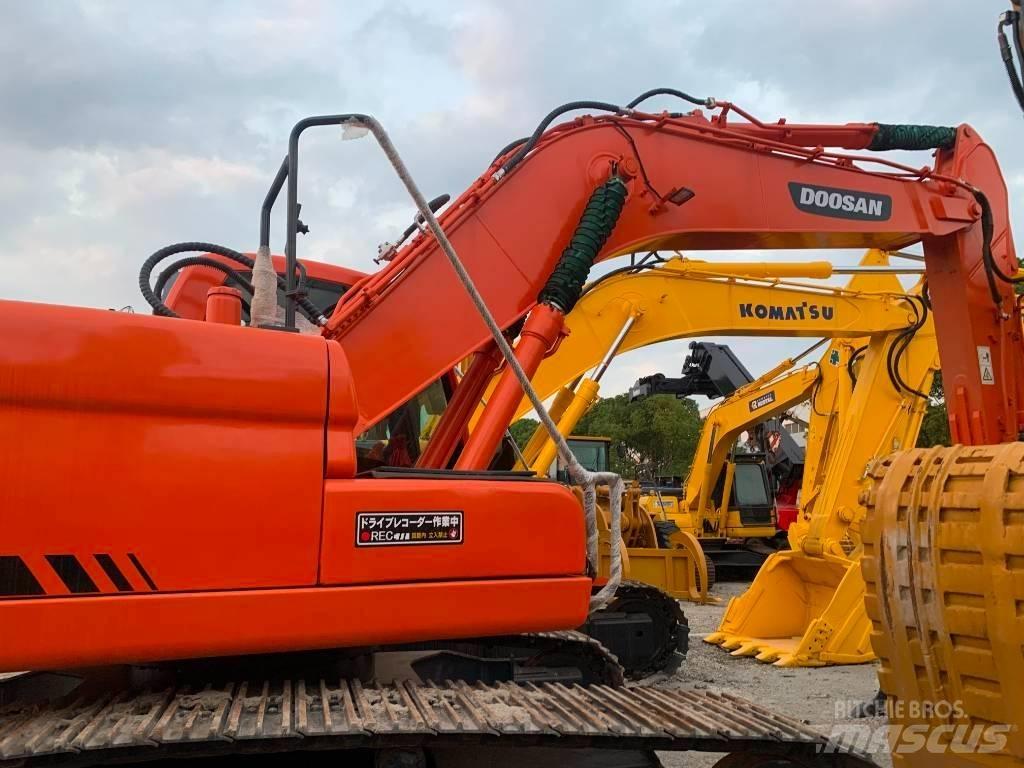 Doosan DX 225 LC 履帶式 挖土機/掘鑿機/挖掘機