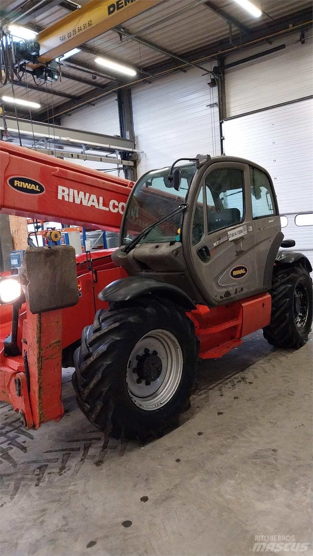 Manitou MT1440 伸縮臂操作車
