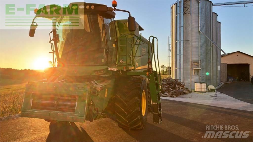 John Deere T550 HM 聯合收穫機
