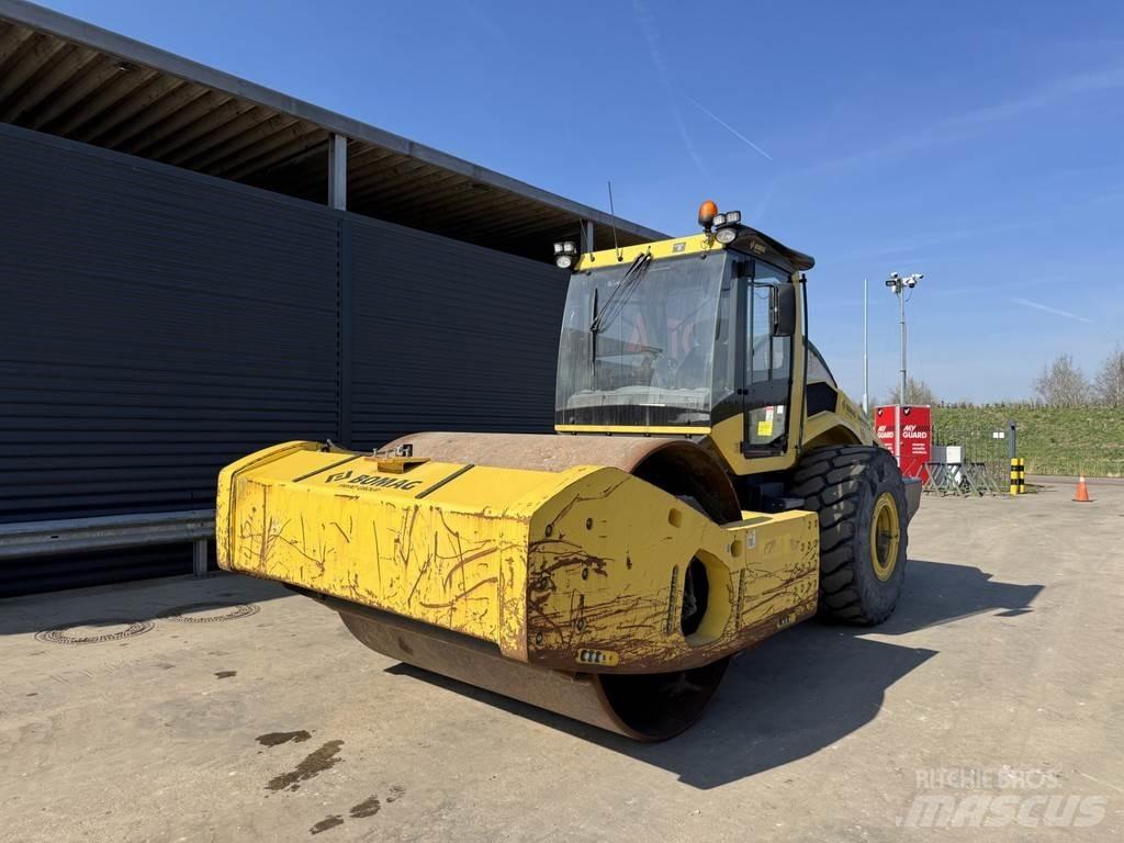 Bomag BW 226 BVC-5 單輪滾壓機