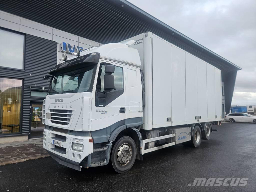 Iveco Stralis 6x2 貨箱式卡車