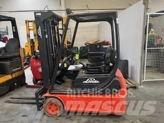 Linde E 14-02 電動堆高機