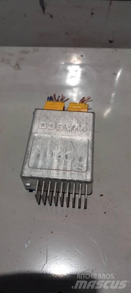 MAN TGA.  81258117010 電子設備