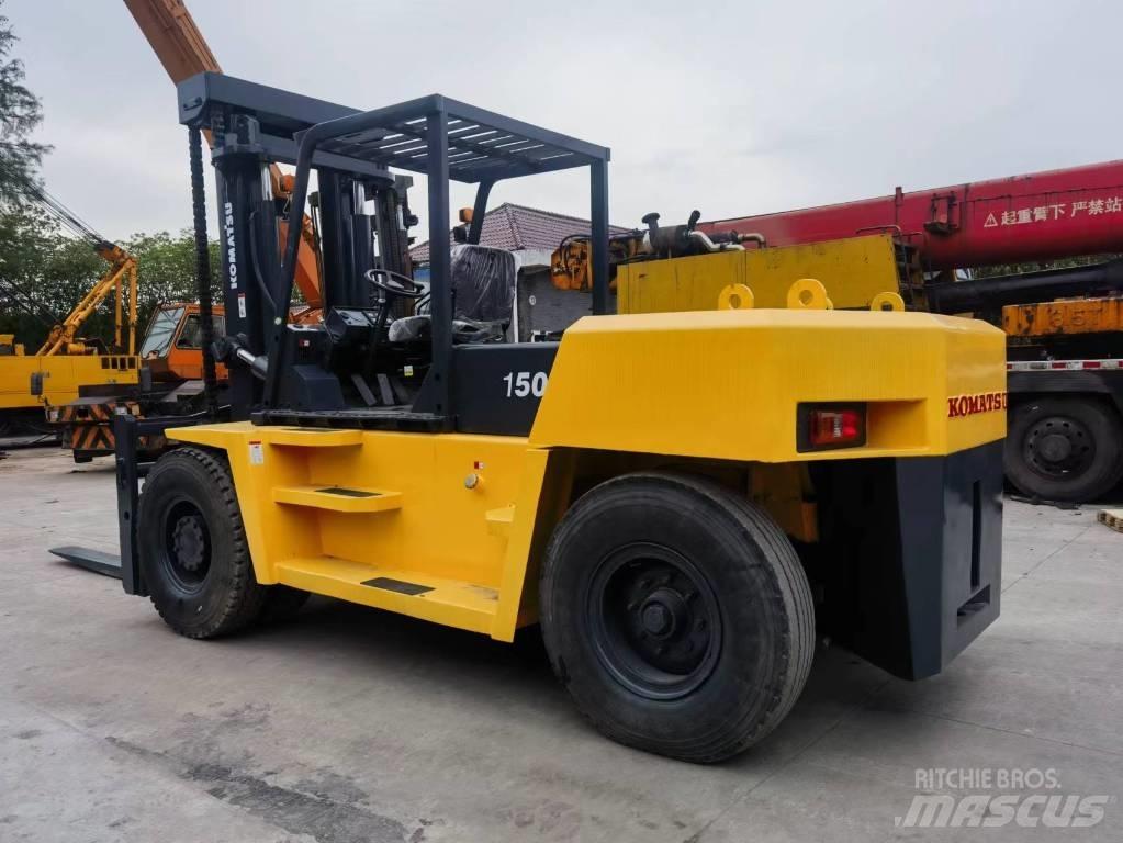 Komatsu FD 15 柴油卡車