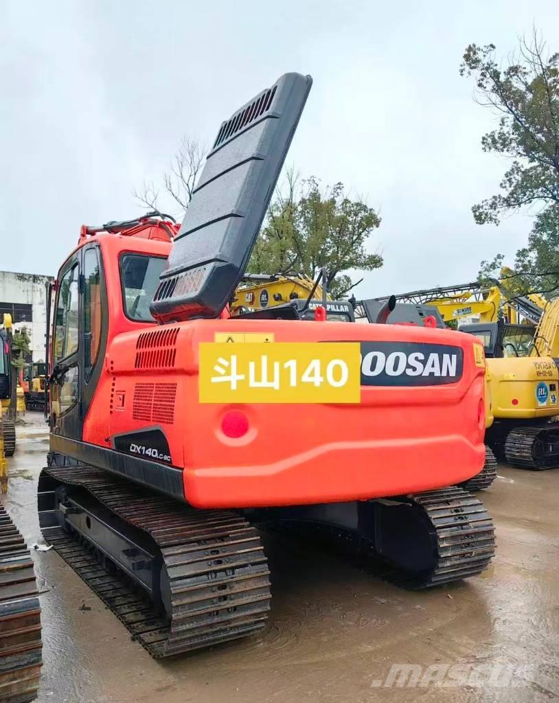 Doosan DX 140 履帶式 挖土機/掘鑿機/挖掘機