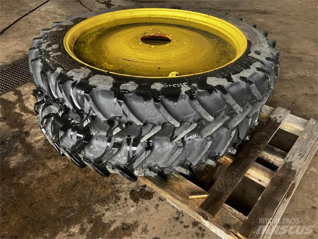 BKT 270/95R48 輪胎、車輪和輪圈