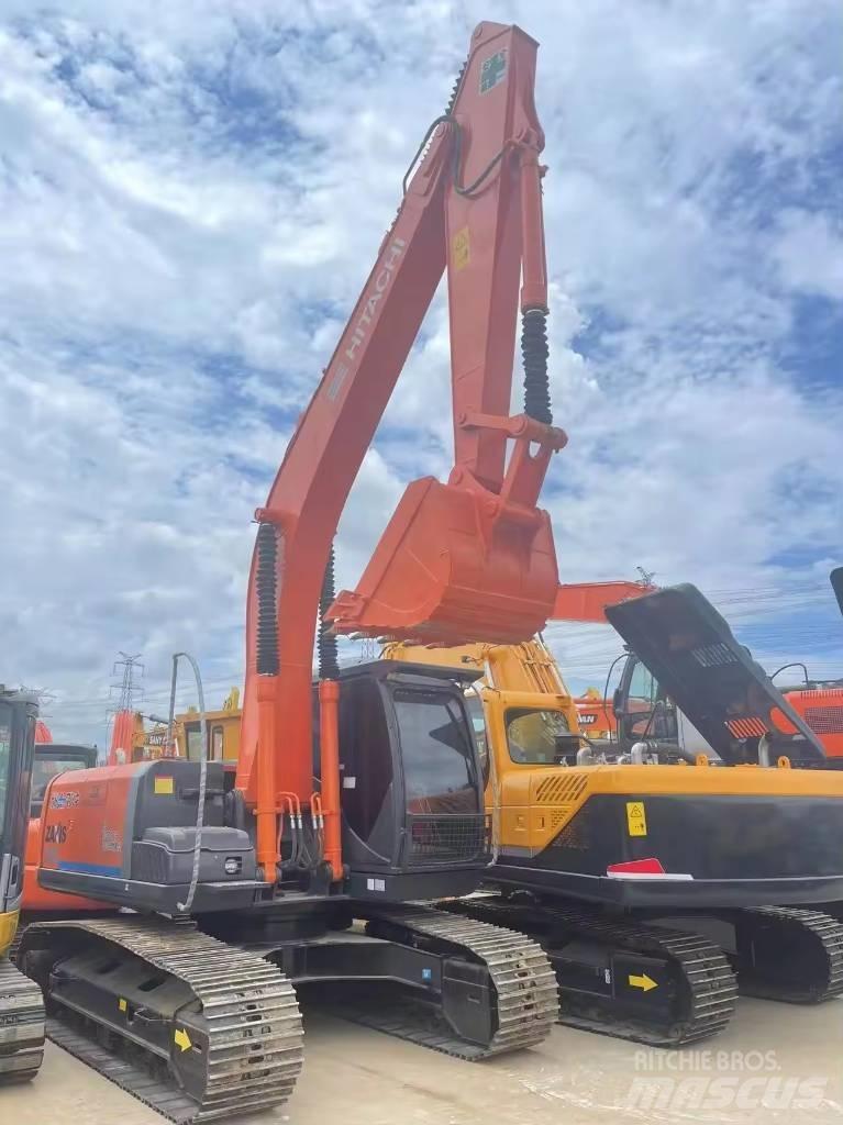Hitachi ZX 200 履帶式 挖土機/掘鑿機/挖掘機