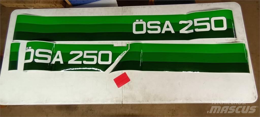  FMG/Ösa 104121 駕駛室與內部