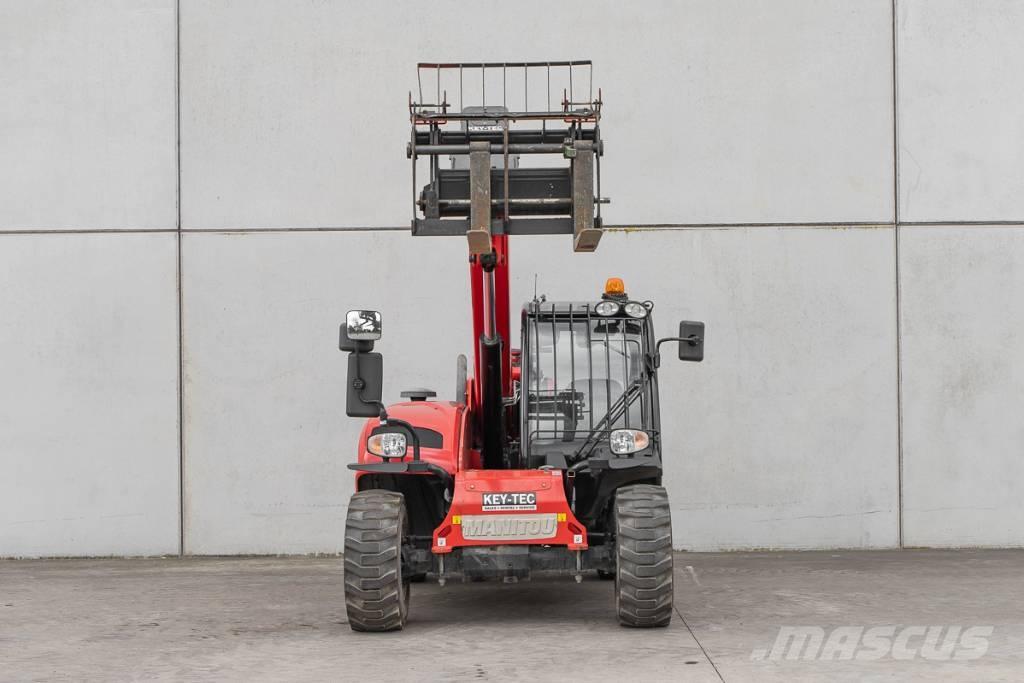 Manitou MT 625 伸縮臂操作車