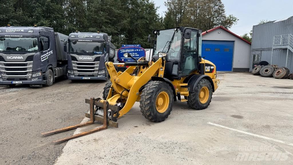 CAT 908 輪胎式裝載機
