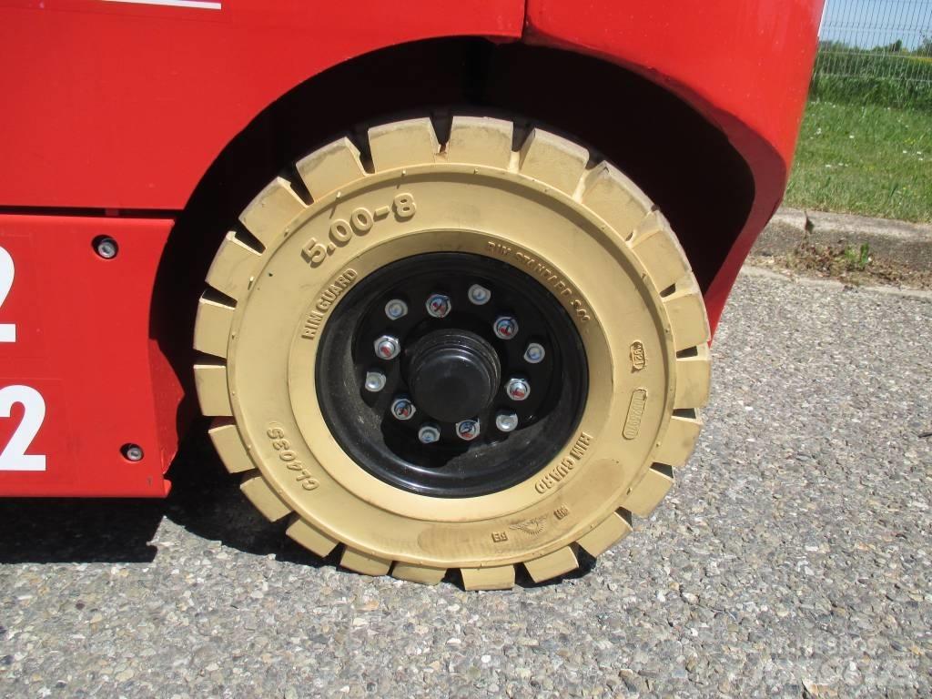EP EFL 181 電動堆高機
