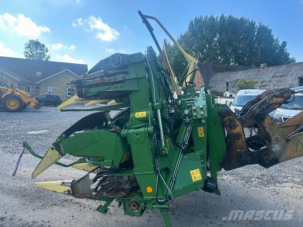 Krone Big x 1180 自走式飼料採集機