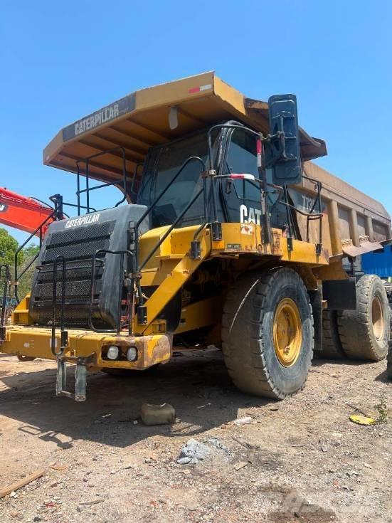 CAT 773 F 鉸接式起吊車