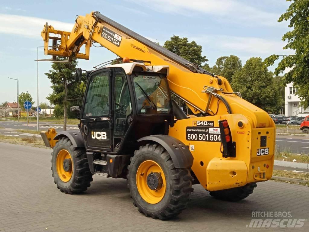 JCB 540-140 伸縮臂操作車