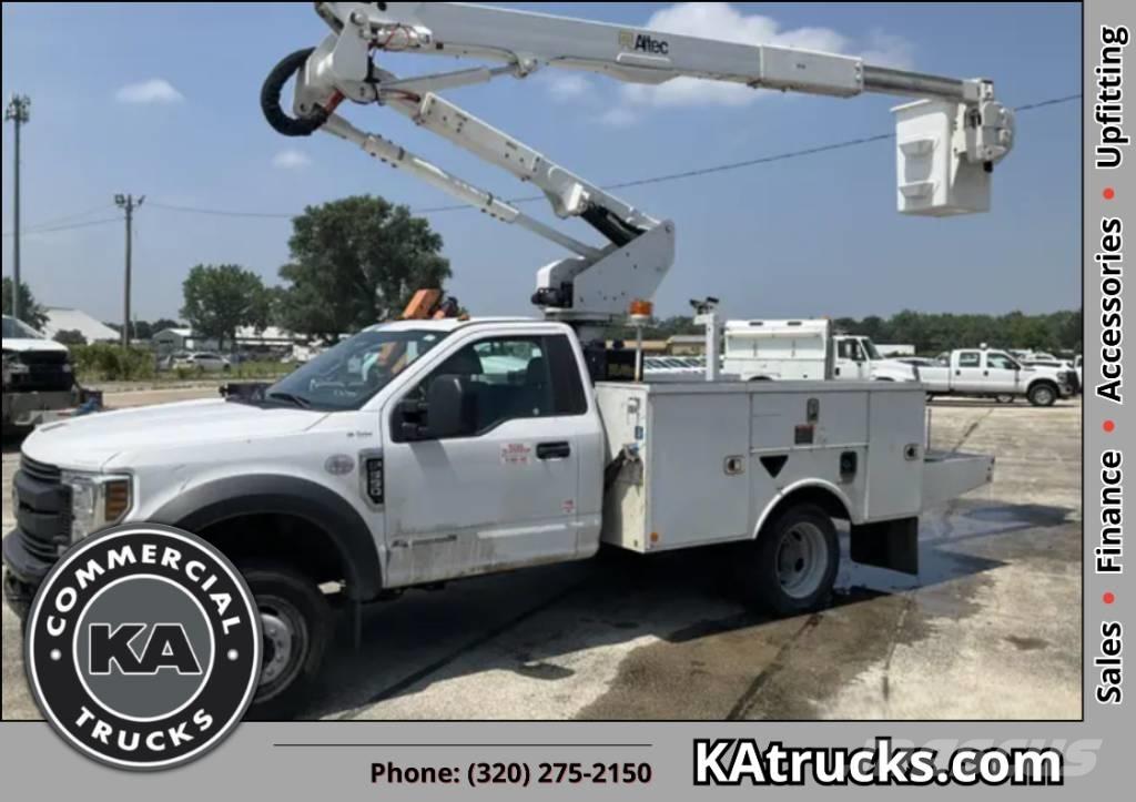 Ford F 550 XL SD 卡車裝載高空作業車