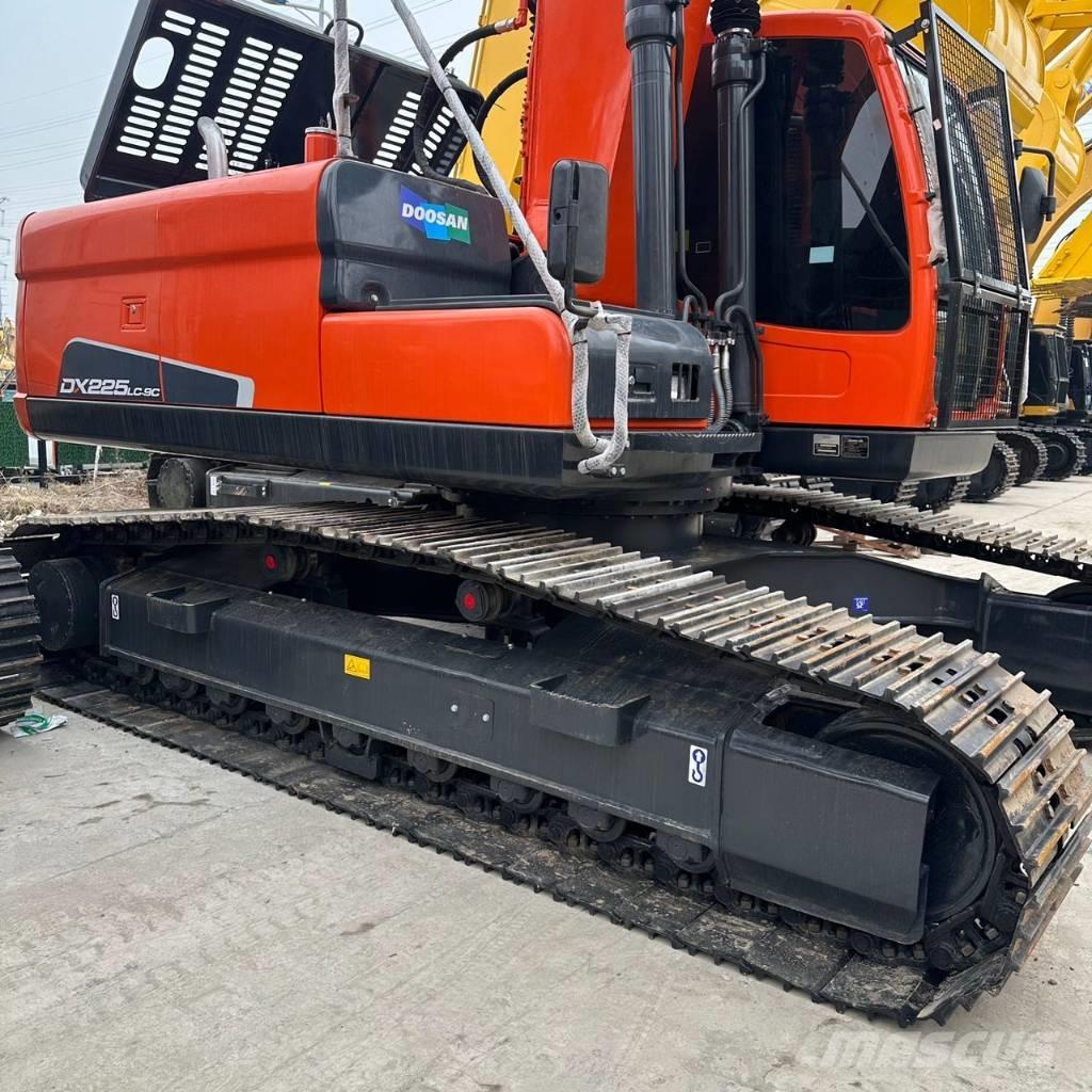 Doosan DX225LC-9 履帶式 挖土機/掘鑿機/挖掘機