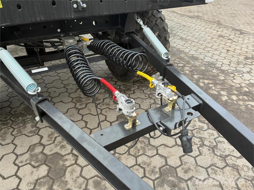 Metaltech PB 16/2 草捆拖車