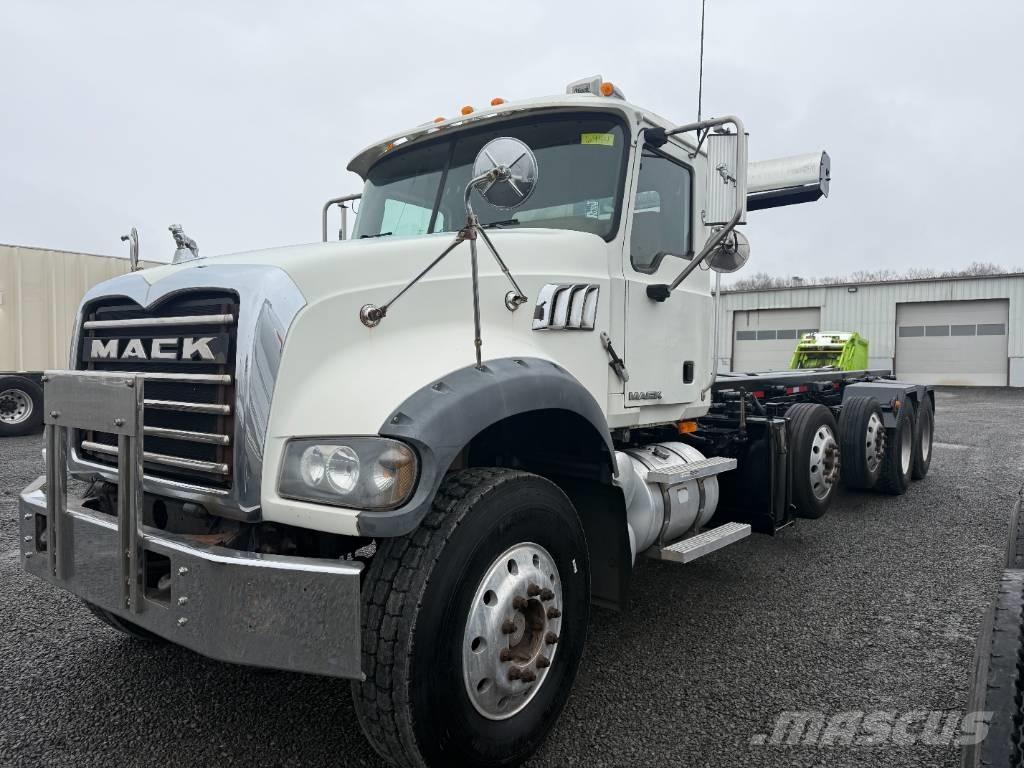 Mack Granite 垃圾車